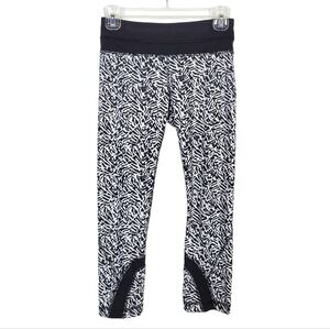 LULULEMON Run Inspire Crop II Luxtreme Leggings in zebra print animal print